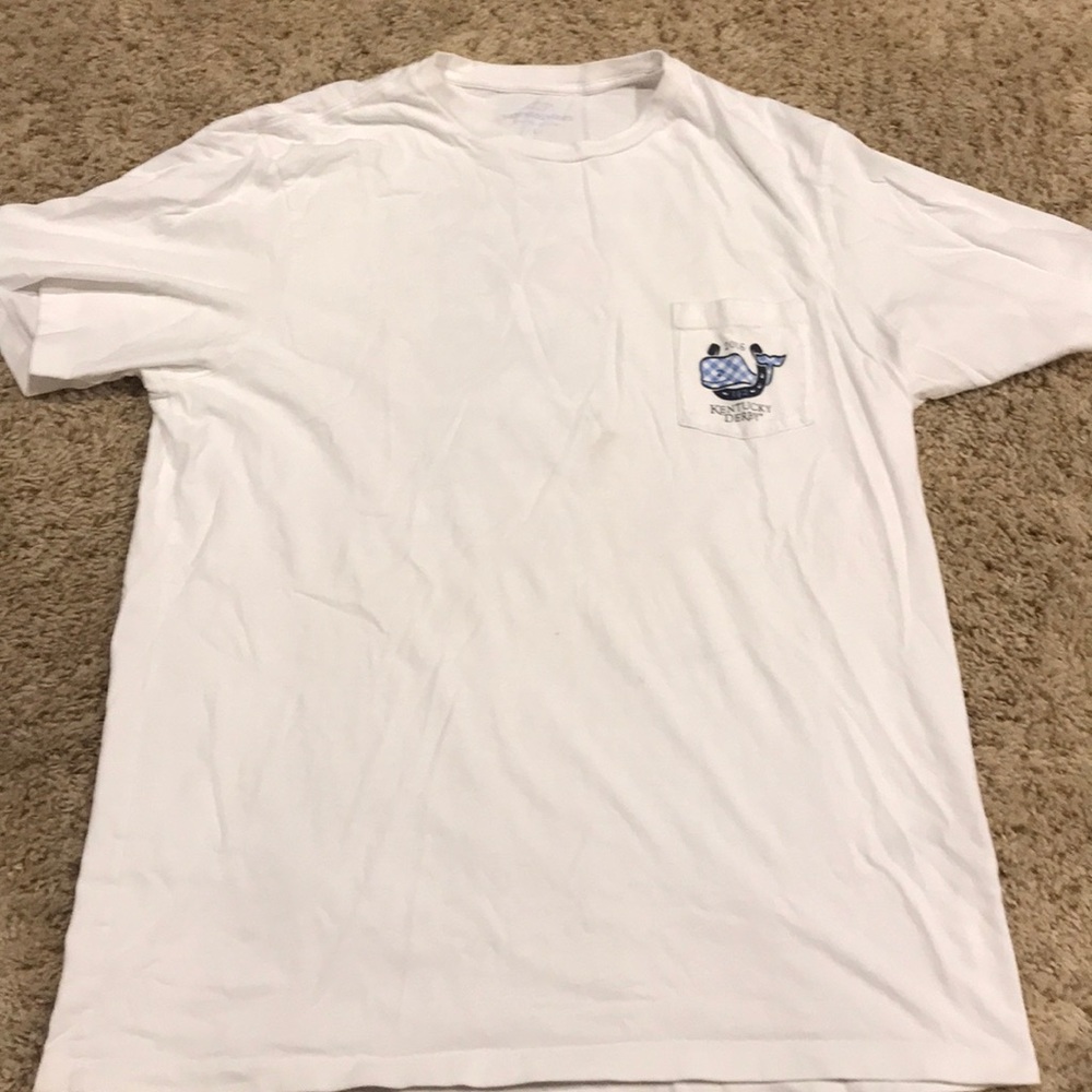 vineyard vines t-shirt